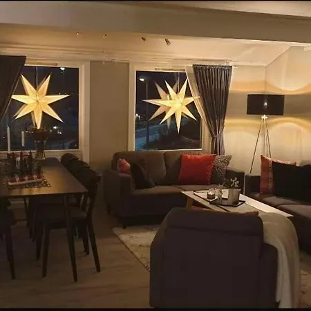 ホームステイ Cozy In トロムソ